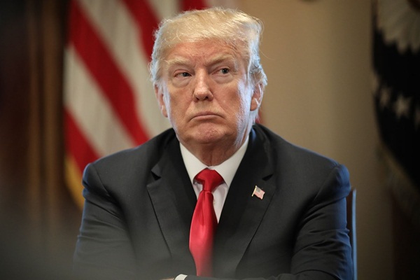 Trump'tan NATO'ya: ABD'nin sırtından geçiniyorlar