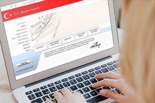 Vakıflar Bankasının hisseleri Hazineye devredildi