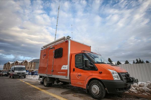 Uludağ'da kaybolan iki arkadaşı arama çalışmalarında 55 saat geride kaldı