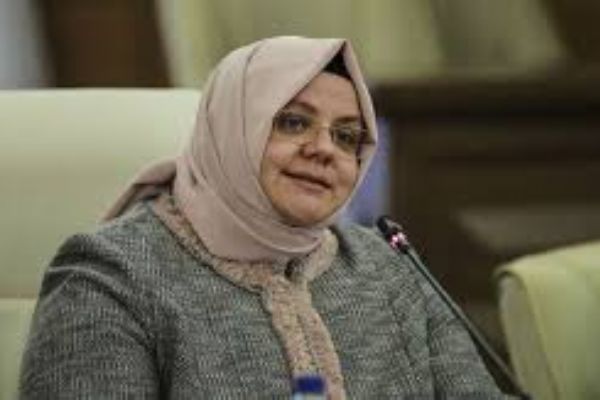 Bakan Selçuk'tan engellilere atama müjdesi