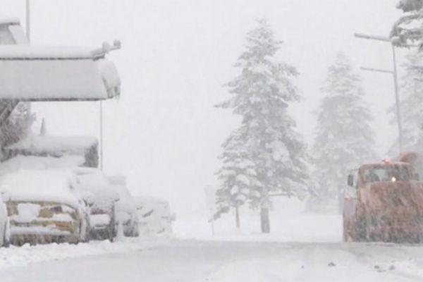 Uludağ'da kar yağışı etkili oldu