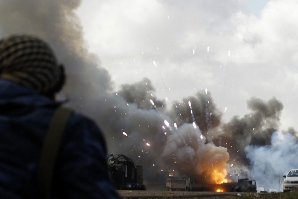 Libya'da Trablus'u hedef alan silahlı saldırganlar çekildi