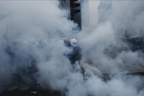 Fransa'daki emeklilik reformu protestolarına katılımcı sayısı 500 bini buldu
