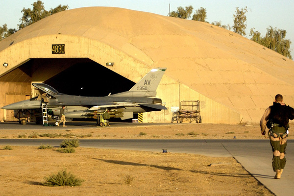 Irak'ta ABD üssüne saldırı