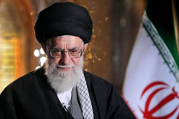 Facebook, İran lideri Hamaney'in Arapça sayfasını kapattı