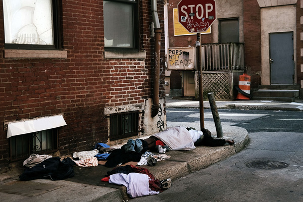 En zengin 6 İngiliz'in serveti, 13 milyon fakirin varlığına eşit