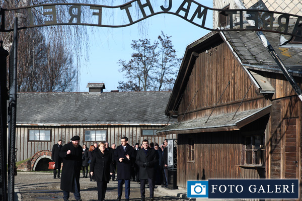 Merkel, ilk kez Yahudi toplama kampını ziyaret etti