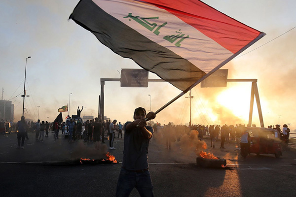 ''Irak'taki protestolarda 424 gösterici öldü''