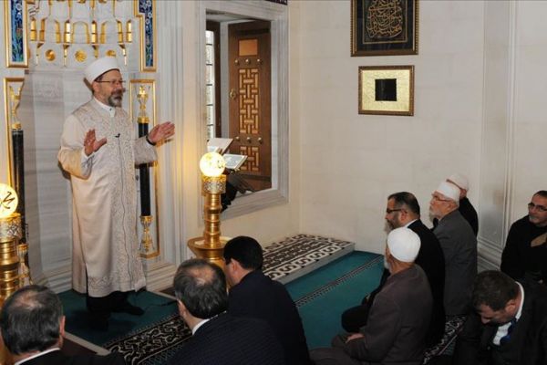 Diyanet İşleri Başkanı Prof. Dr. Ali Erbaş: Müslümanca bir tavır içerisinde olmalıyız