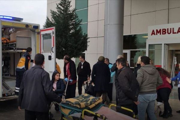 Çorum'da karbonmonoksit gazından zehirlenen 103 öğrenci hastaneye kaldırıldı