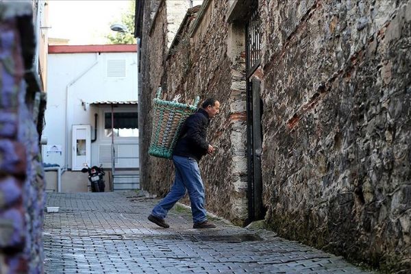 İstanbul pazarlarının 'ekspres' küfecisi