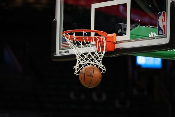 NBA'deki 'Türk derbisi'nin galibi Ersan'ın takımı