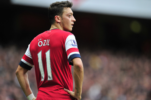 Çin'den Mesut Özil'e tepki: Yayından kaldırıldı