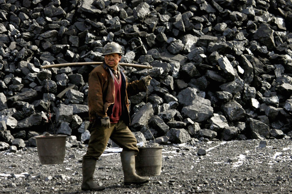 Kömür madeninde patlama: Çok sayıda ölü var