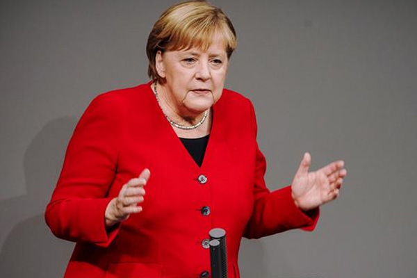 Merkel, AB dışı nitelikli işçi almak istiyor