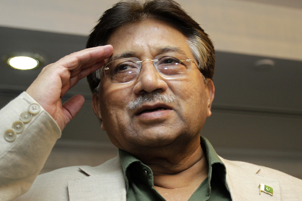 Pakistan'ın eski lideri Pervez Müşerref'e idam cezası