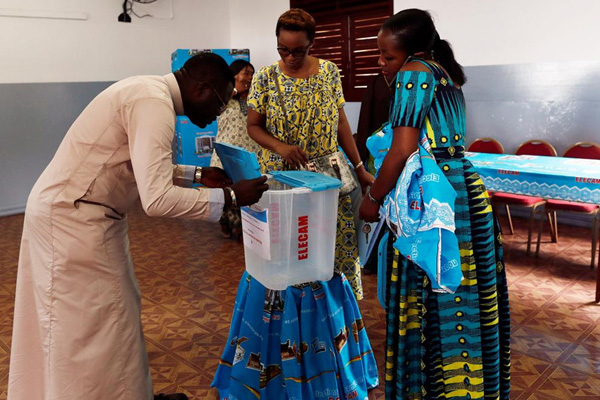 Kamerun'da 40'tan fazla yerel siyasetçiyi kaçırıldı