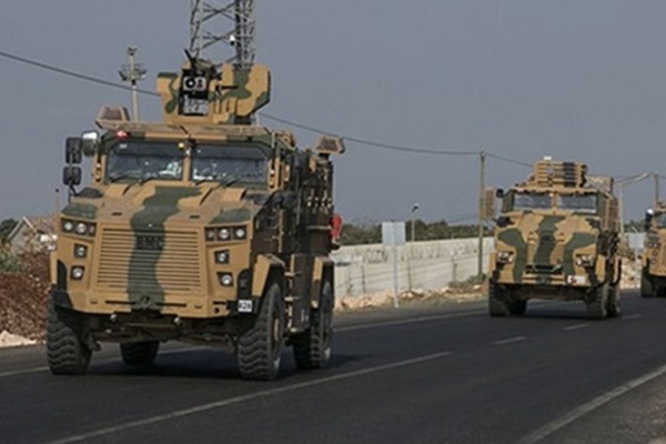 Sınıra askeri sevkiyat