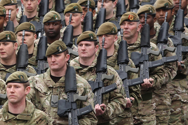 İngiliz ordusunda bütçe açığı endişesi