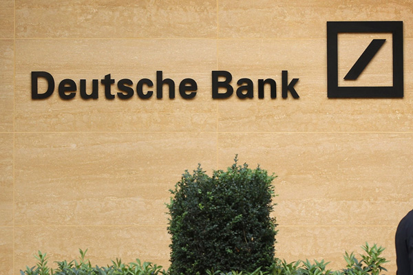 Almanya’nın en büyük bankası Deutsche Bank batıyor