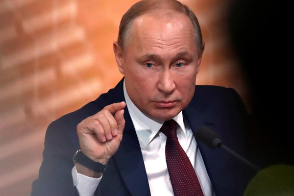 Putin'den Libya açıklaması: Hem Serrac hem Hafter ile görüşüyoruz