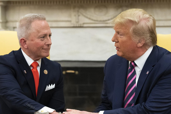 ABD'de Demokrat bir vekil Cumhuriyetçi Parti'ye geçti