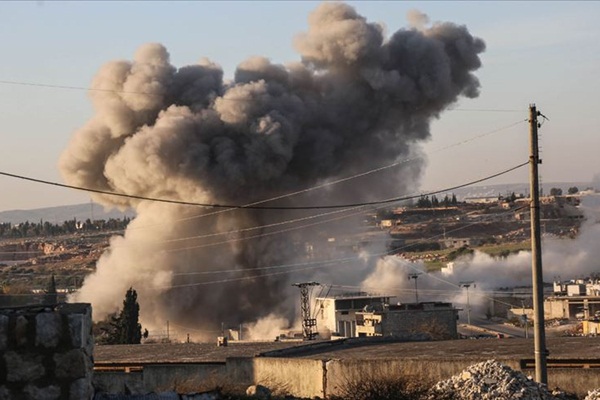 İdlib'e hava saldırıları: Ölüler var