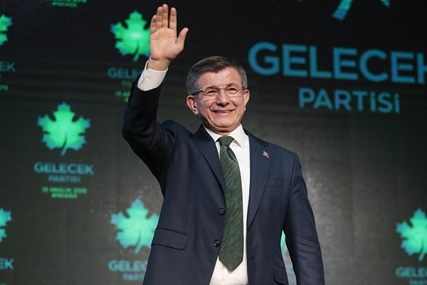 Ankara kulislerinde konuşulanlar: “Davutoğlu'nun hedefi, AK Parti liderliği”