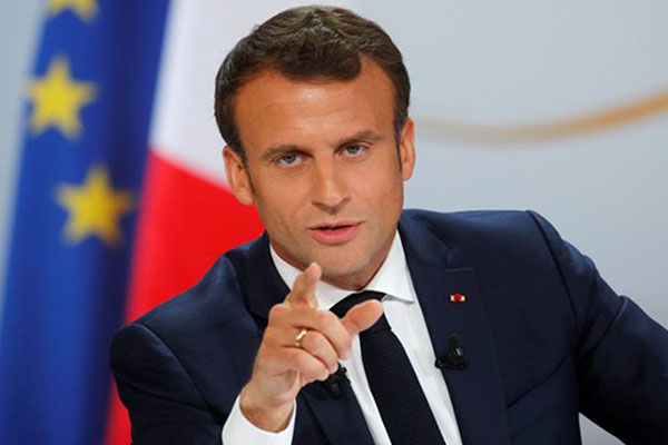 Macron emekli maaşı almaktan vazgeçti