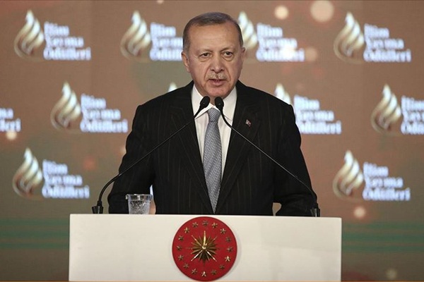 Erdoğan: Yurt dışına giden bilim insanlarımızın göçü artık tersine döndü