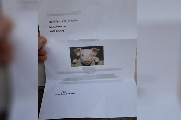 Almanya'da İslamofobik saldırı: Camiye domuz fotoğraflı hakaret mektubu gönderildi