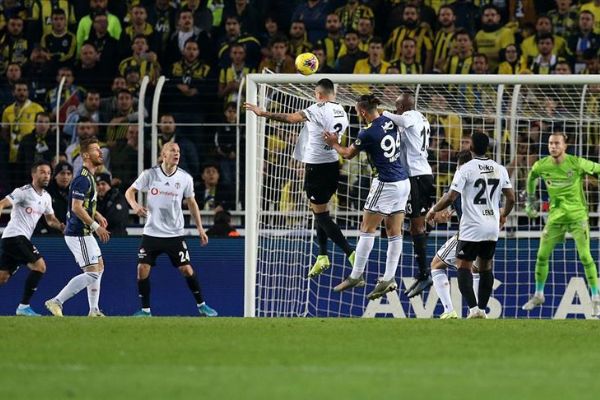 Beşiktaş deplasmandaki derbilerde istediği sonuçları alamıyor