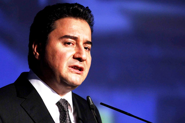 ''AK Parti'den istifa eden başkan Babacan'ın partisinde kurucu oluyor''