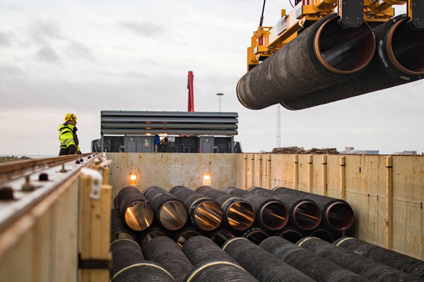 Hollanda'dan ABD'ye rest: Hiçbir hükümet nereden enerji alacağımızı söyleyemez
