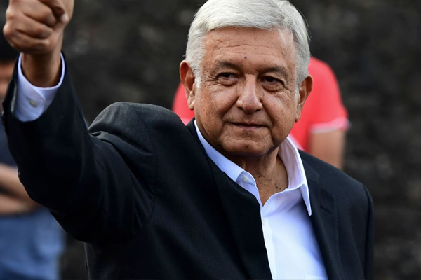 Meksika'nın Bolivya Büyükelçiliği etrafında hareketlilik