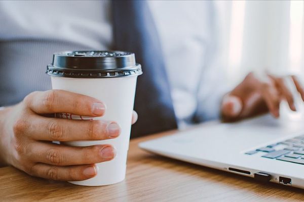 Günde içilen 4 fincan kahve kilo alımını önleyebilir