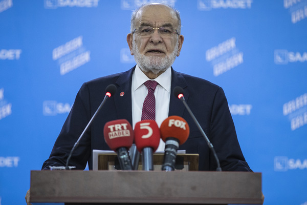 Temel Karamollaoğlu: İdlib'de bir katliam yaşanıyor