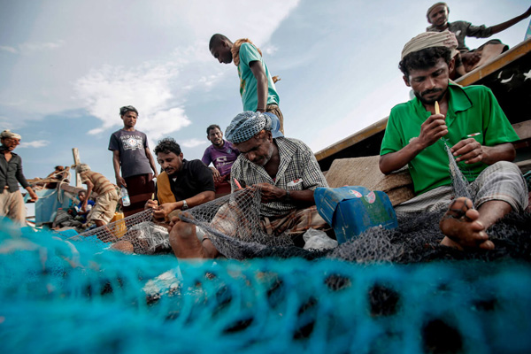 Husiler: BAE'nin Kızıldeniz'de Yemenli balıkçıları alıkoydu