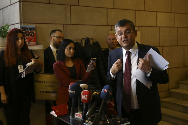 CHP'li Özgür Özel: 'Askerimizin Libya çöllerinde yeri yok'