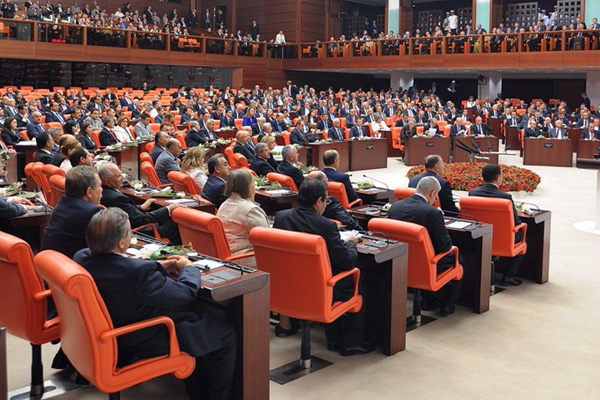 ''Meclis, Libya tezkeresi için erken toplanacak''