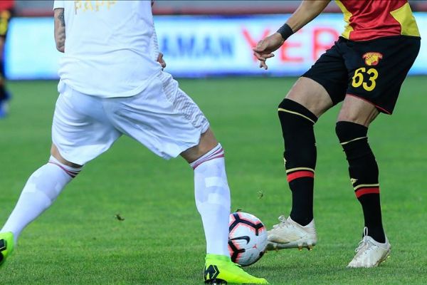 Göztepe, Süper Lig'in ilk yarısını Sivasspor deplasmanında tamamlayacak