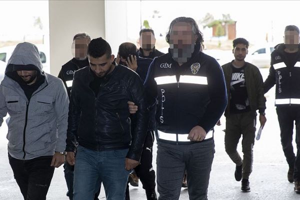 Edirne'den Yunanistan'a kaçmaya çalışan 5 FETÖ şüphelisi yakalandı