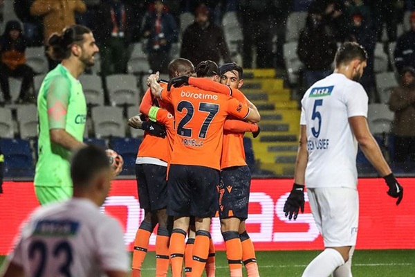 M. Başakşehir'den 5 gollü galibiyet