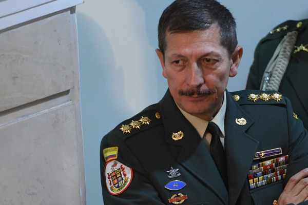 Kolombiya’da kritik istifa: Kara Kuvvetleri Komutanı görevi bıraktı