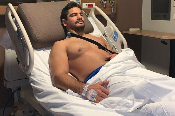 Milli güreşçi Taha Akgül sakatlandı