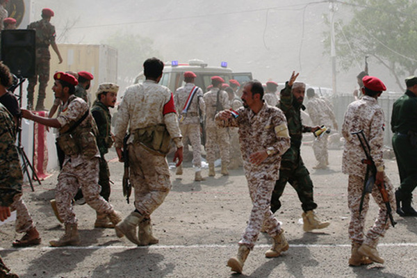 Yemen'de askeri mezuniyet törenine kanlı saldırı: Çok sayıda ölü ve yaralı var