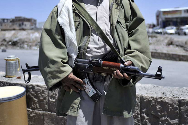 Husilerden Suudi Arabistan ve BAE'ye tehdit