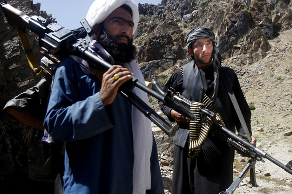 Taliban ateşkes iddialarını yalanladı