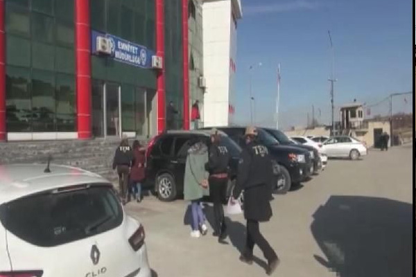 Sınır ötesi operasyonda 2 PKK'lı yakalandı