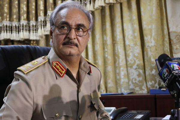 Kaddafi'nin silah arkadaşlığından, Libya'yı yıkıma sürüklemeye: Halife Hafter